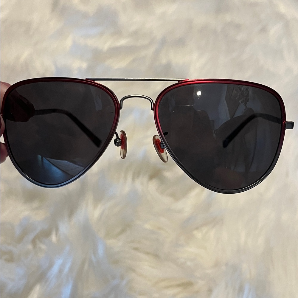 Chic Purple and Black Aviator Sunglasses
